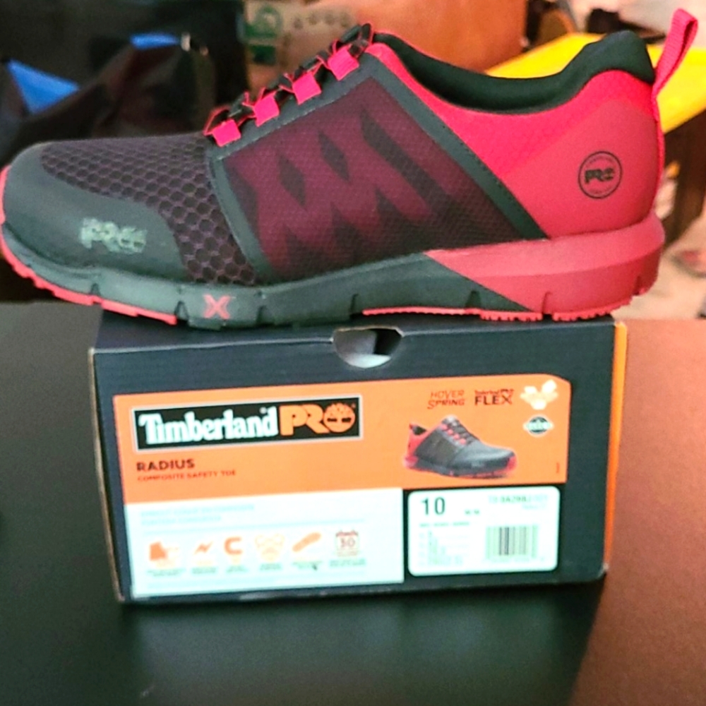 Anti Fatigue,  Foam Midsole, Non metallic shank,